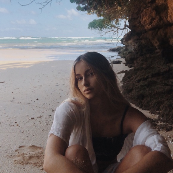 Meet your Posher, Mckayla - Picture 6 of 15